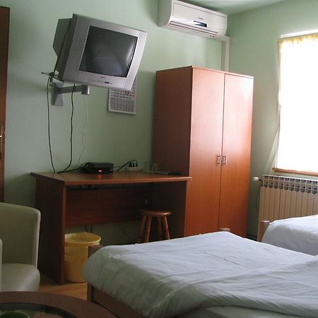 Apartments & Rooms Korzo Slavonski Brod Ngoại thất bức ảnh