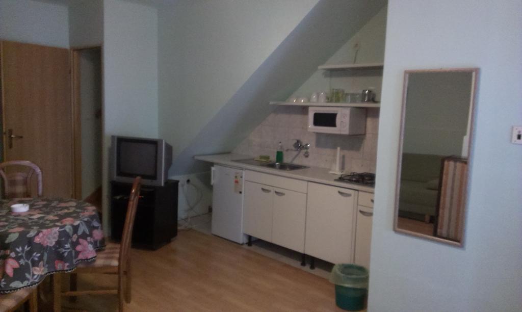 Apartments & Rooms Korzo Slavonski Brod Phòng bức ảnh