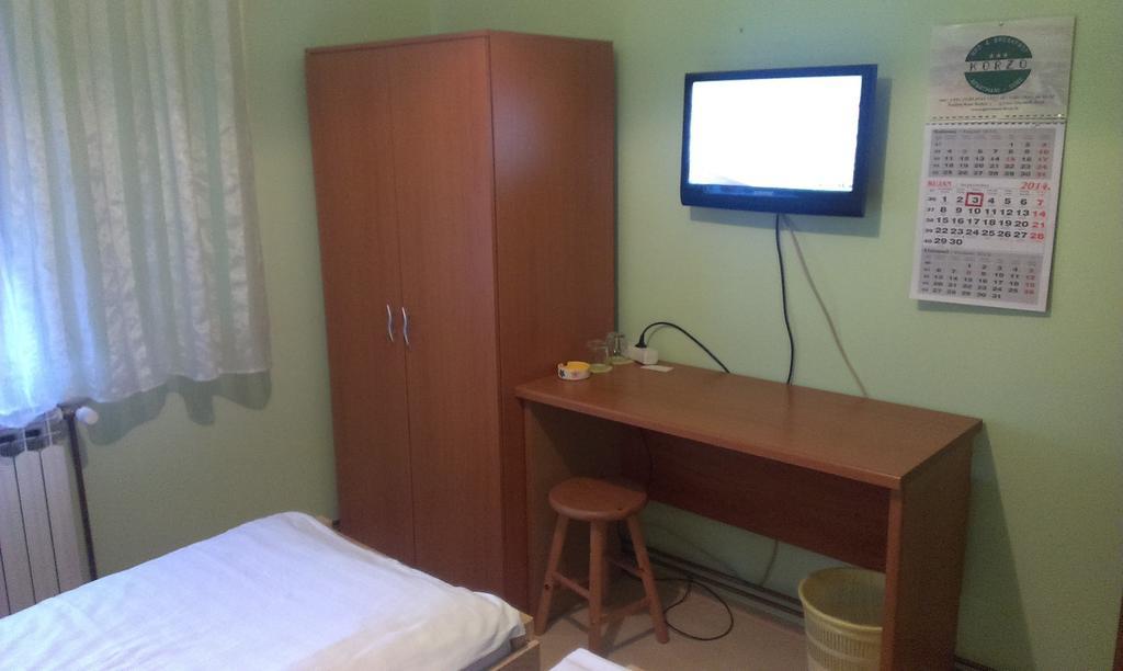 Apartments & Rooms Korzo Slavonski Brod Phòng bức ảnh