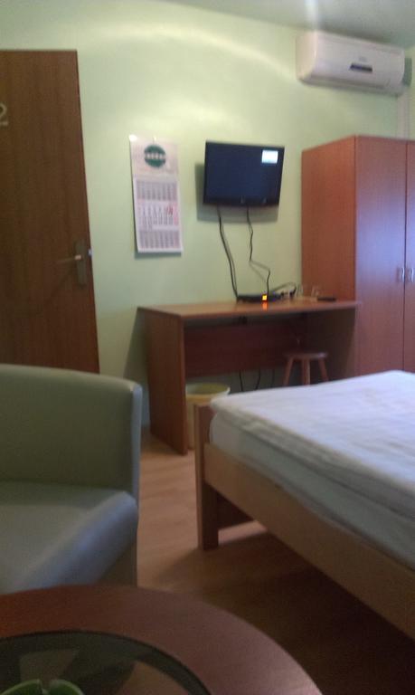 Apartments & Rooms Korzo Slavonski Brod Phòng bức ảnh